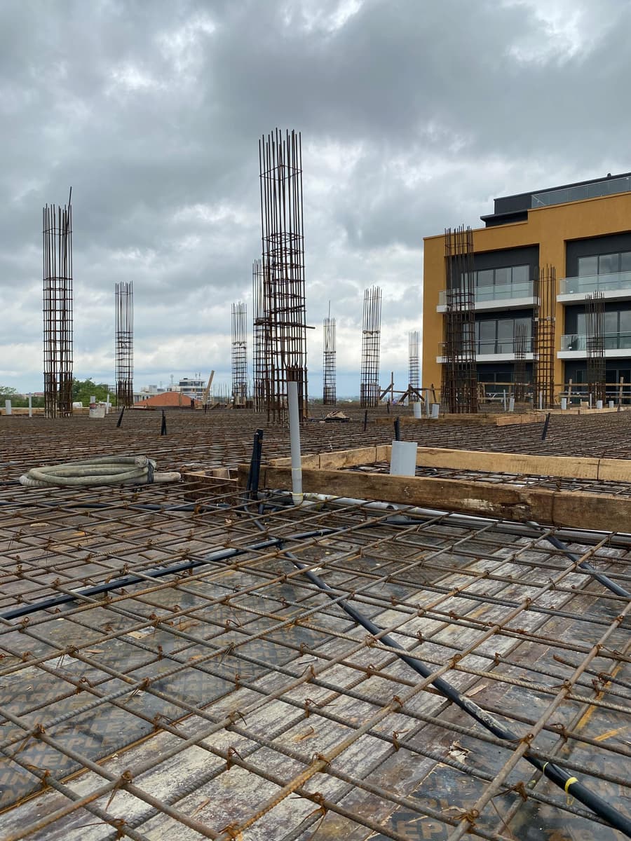 Design and construction of Basement+G+4 building west Yat Apartment photo 7