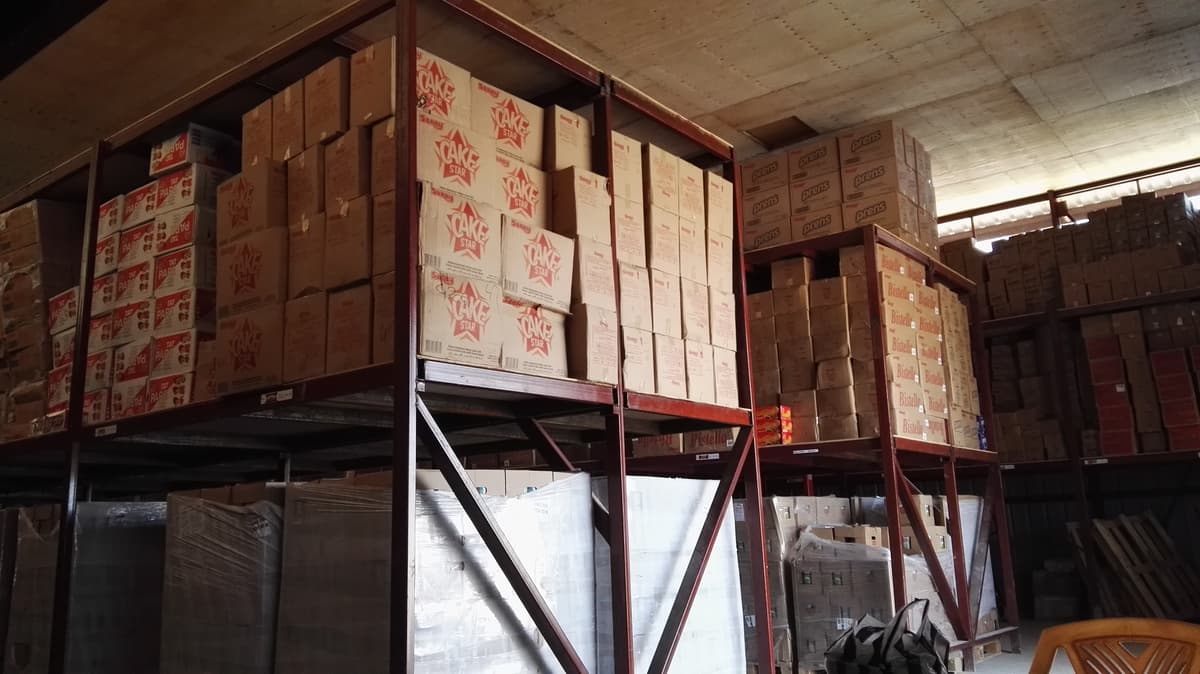 Design and Steel construction warehouse 500sqm