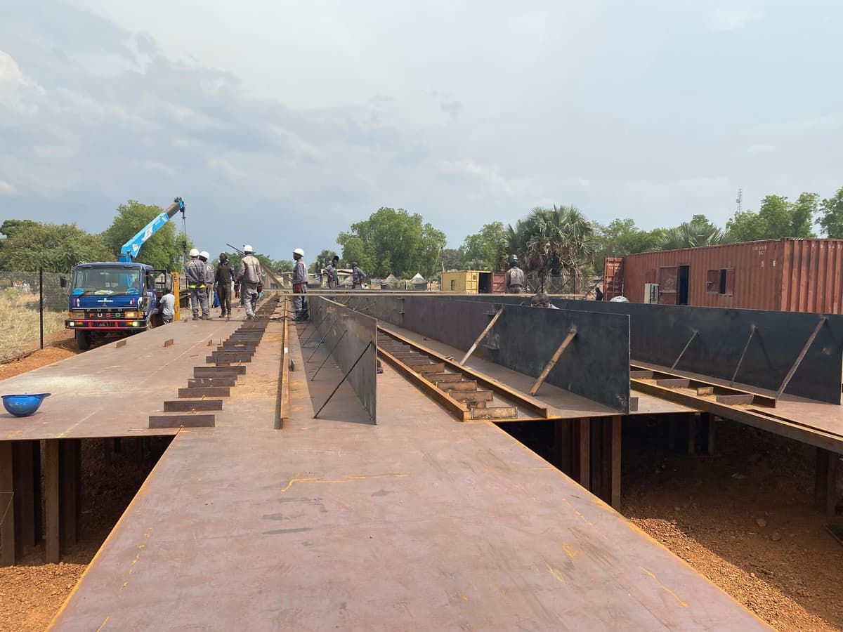 Dumb Barge 400 Tones photo 2