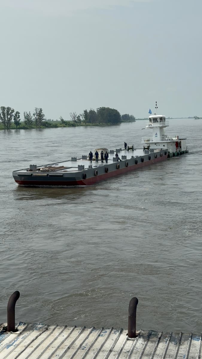 Dumb Barge 400 Tones photo 12