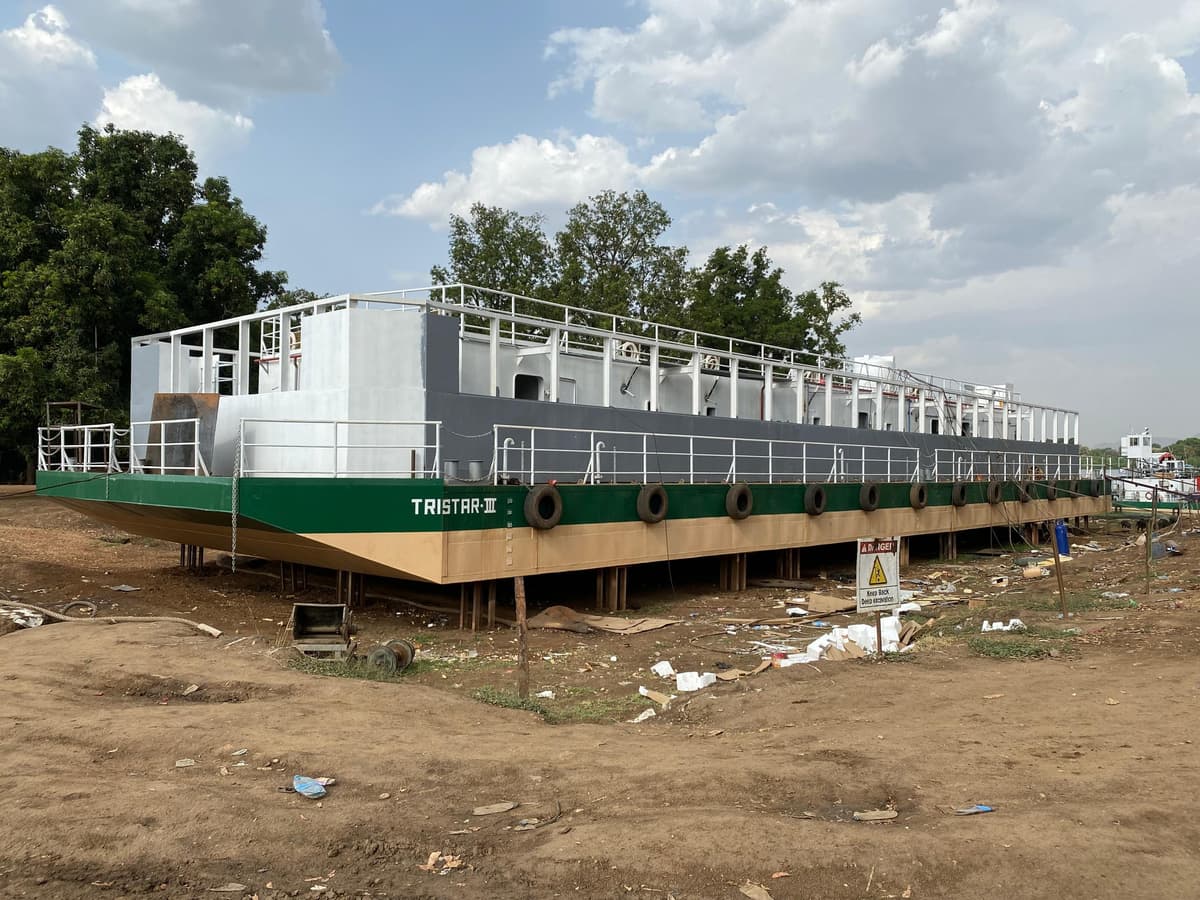 Barge Accommodation photo 11